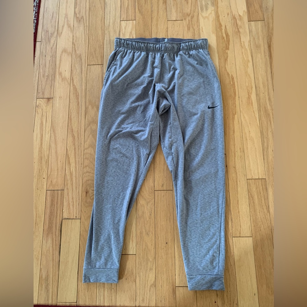 Nike dry fit men’s yoga pants
